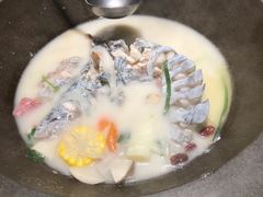 -咕嘟草帽鱼·牛奶一样的鲜鱼汤(天鹅湖万达广场店)