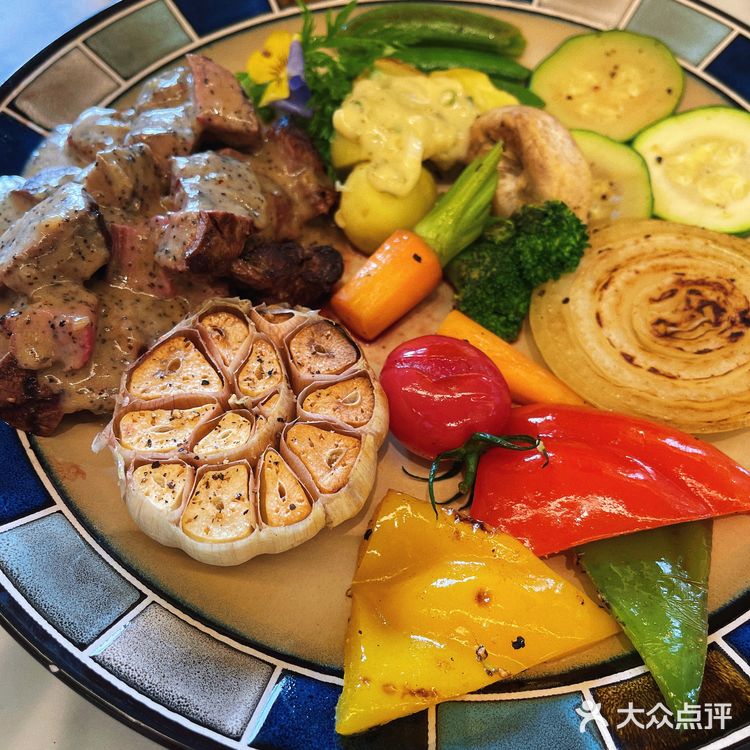 超适合情侣约会的餐厅 龙湖里一层 ️环境很棒