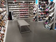 -唯品会(北京国瑞城店)