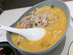 秘制酸汤肥牛-鹿港小镇(黄金店)