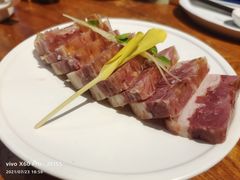 厚切镇江肴肉-苏小柳手作点心(控江旭辉分院)