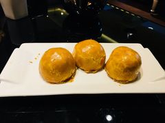 蛋黄酥-高第街56号餐厅(银座商城玉函店)