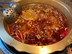 牛油红锅-小龙坎火锅(湖滨银泰in77店)