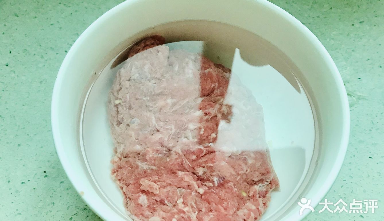 妈咪女神的香菇肉饼汤[爱心][调皮]