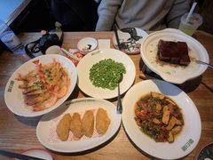 -新白鹿餐厅(银泰西湖文化广场店)