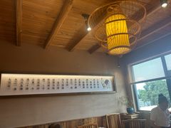 -头上红煨盐鸡·非遗院子餐厅