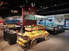 -中百仓储超市有限公司(越秀星汇维港店)