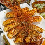 北京蕞牛的东北烤串儿店，排队排到楼梯上！