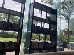 -隐秀山居酒店大堂吧