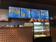 -杨小贤(东融国际影城店)