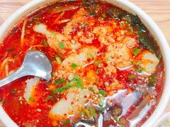 -董小姐一人一份酸菜鱼(新时代商业街店)