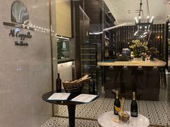 -卡佩罗意大利餐厅及酒吧Al Cappello Trattoria