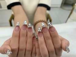 -赢韵美甲美睫瑞士净斑中心
