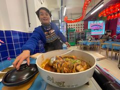 -刘姐啤酒鱼民族演艺餐厅(西街总店)