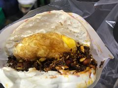 -清真马乐贝腊牛肉蛋黄菜夹馍(马蓉洒金桥店)