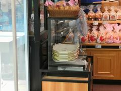 面包甜点陈列柜-迪莉娅(欧亚卖场店)