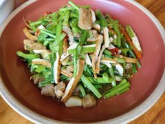 -侬佳蒸菜馆(听潮店)