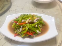 -赋石水库船头鱼红房子饭店