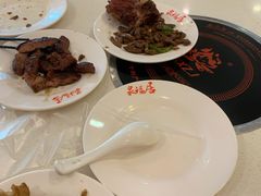 -泉福居酱骨头自助广场(南大街商业步行街店)