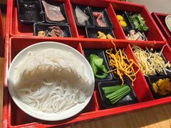 -勺子米线·云南传统小吃市集(四方街店)