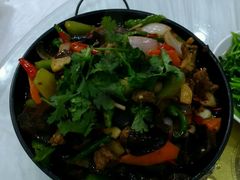 -乡土特色.冷锅鱼.牦牛肉汤锅