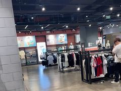 -adidas(滔搏朝阳大悦城店)