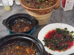 -洛东土菜馆(建国北路店)