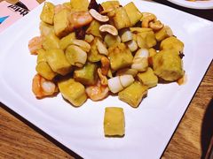 宫爆茄香虾球-老九巷川小馆(万松园店)