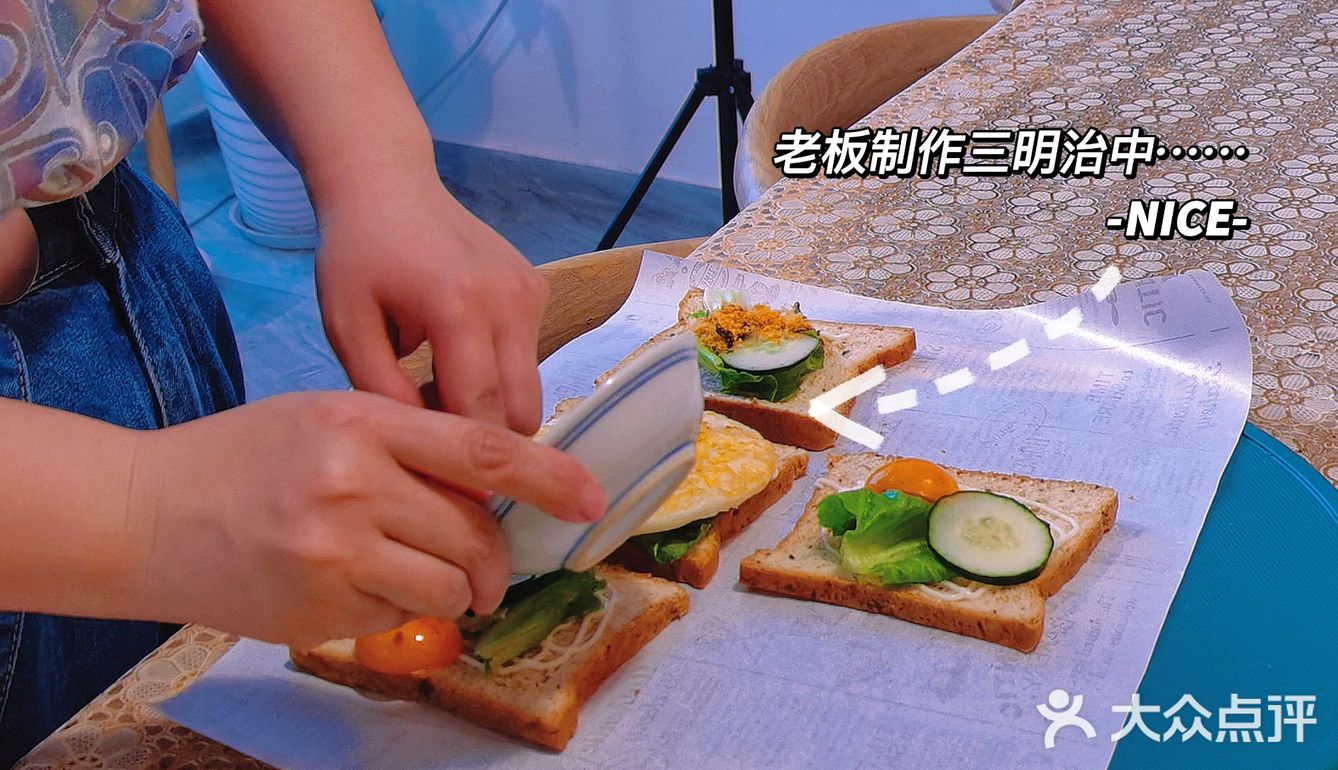 没事就发现了这家轻食餐厅。南昌首家定制化轻食餐厅