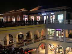 -首创奥特莱斯(西安店)