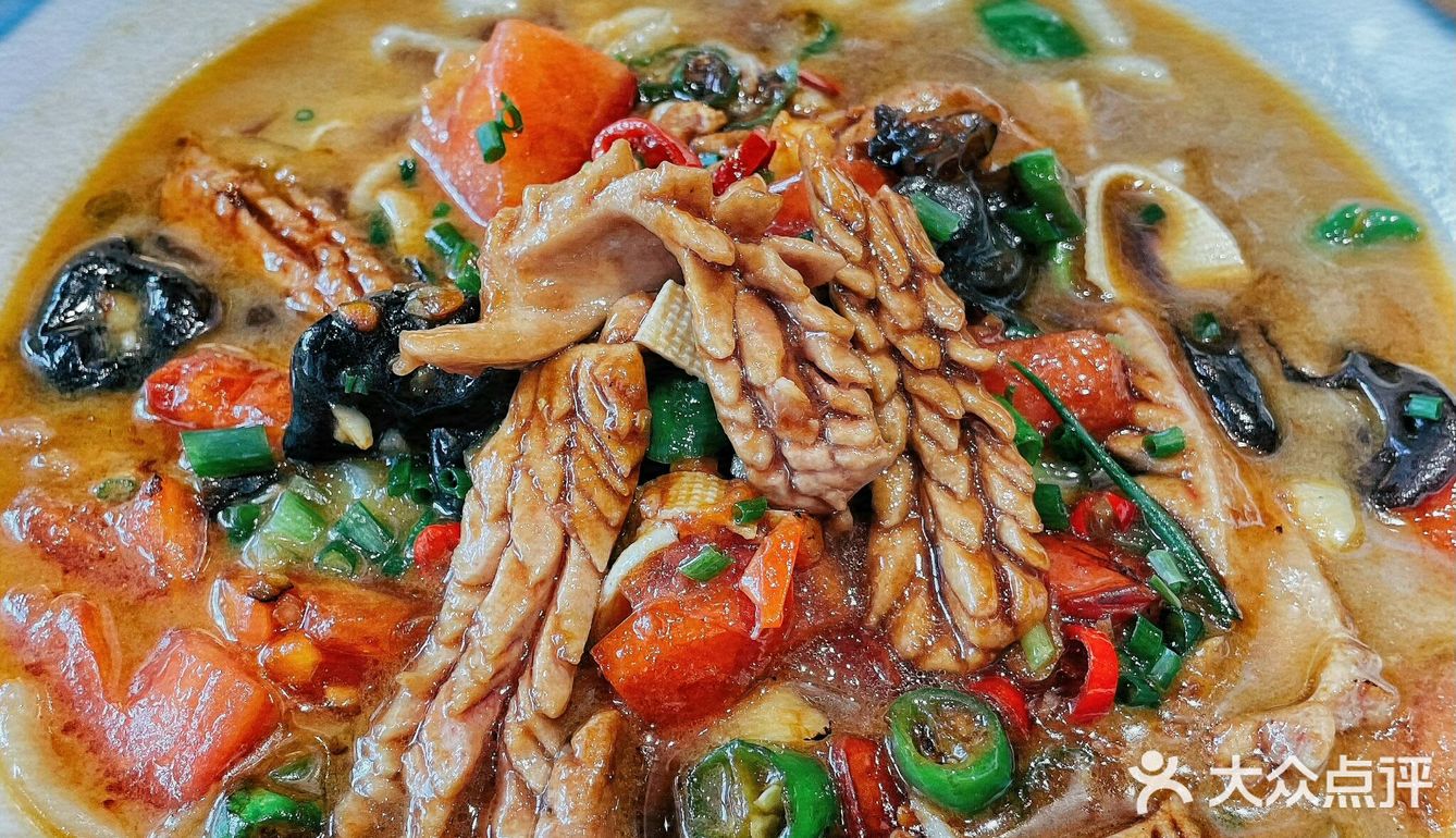 梅林宝藏面馆｜9块钱一大碗鸡丝鸡汤面！味道绝绝子