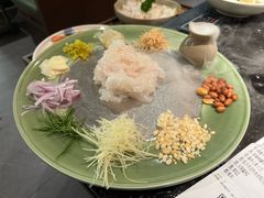 -得意咚瓜·顺德鱼生·冬瓜火锅(深圳首店)