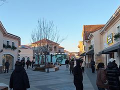 -斯普瑞斯奥特莱斯