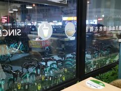 靠窗位-魏家凉皮(祈年大厦店)
