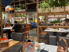 大堂-渝信川菜 · 川味家常菜(财富购物中心店)