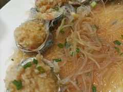 蒜蓉粉丝蒸小鲍鱼-新南华大酒店(广中店)