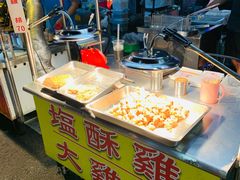 -六合夜市