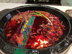 -卤校长老火锅(杨家坪直营店)