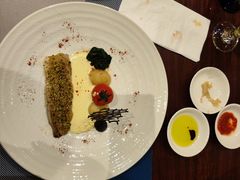-香格里拉鱼跃地中海西餐厅·牛排披萨