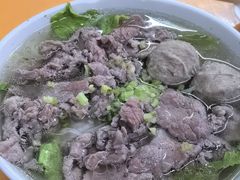 -阿伟牛肉店(东山店)