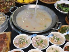 -老来福·非遗酸汤兔(凯旋路店)