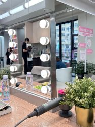 -Z.X HAIR SALON张新美业