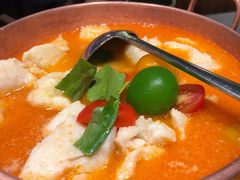 版纳野果酸汤鱼-云海肴云南菜(花园城店)