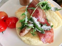 培根蜂蜜热香饼-the rug 飞毯 (朝阳公园店)
