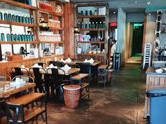 -牛德亨臻牛潮汕火锅(万邦时代店)