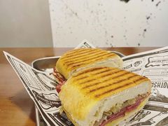 Beef panini-从启咖啡(五羊邨店)