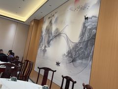 -梅利汴京烤鸭•开封豫菜地标店(东司门店)