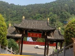 -楠柏弯休闲山庄(梨花溪店)
