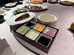-黛遇·黛瓦宴花园餐厅