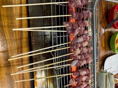 -哈尔滨小酒馆·鲜肉现穿自助烧烤(康新花园店)